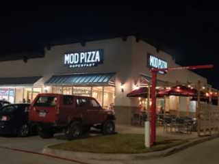 Mod Pizza