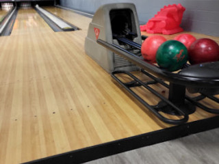 Striker's Bowling Center In Rock