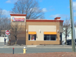 Dunkin' Donuts In Spr