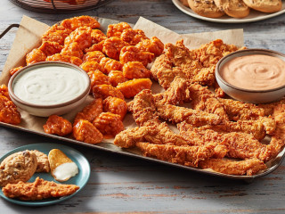 Zaxby's Chicken Fingers Buffalo Wings