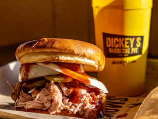 Dickey's Barbecue Pit In Lex