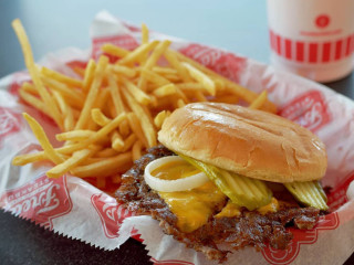 Freddy's Frozen Custard Steakburgers