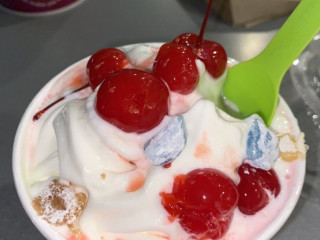 Menchie's Frozen Yogurt