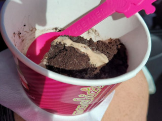 Menchie's Frozen Yogurt