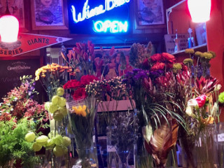 Rosebowl Florist And Wine Shop