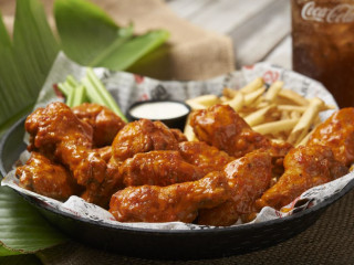 Hurricane Grill Wings-manorville