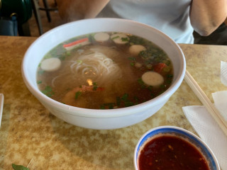 Mama’s Pho