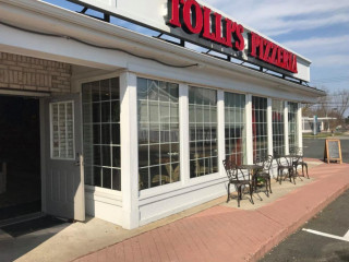 Tolli’s Pizzeria Deli