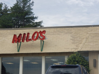 Milo's Hamburgers