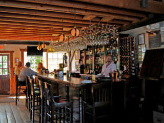 Martine's Riverhouse Restaurant Bar Restaurant