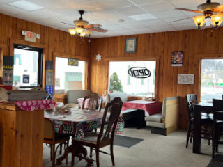 Barb's Country Junction Cafe Restaurant