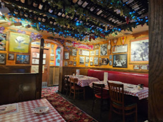 Buca Di Beppo Italian