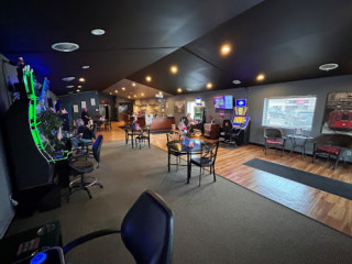 Molly's Gaming Cafe