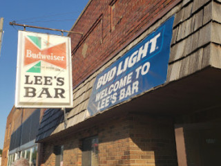 Lee's Bar Restaurant