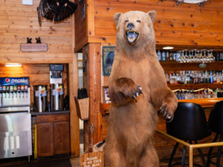 The Bear's Den Steakhouse