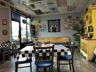 Mel Dog's Cafe