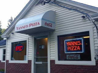 Yannis Pizza Blue Hill