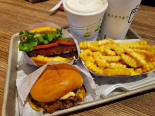 Shake Shack Chestnut Hill