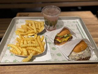 Shake Shack Newbury Street