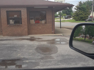 Mil's Dairy Drive-in