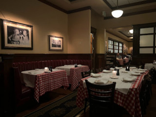 Maggiano's Little Italy