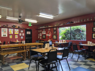 Phil's Barbeque Restaurant