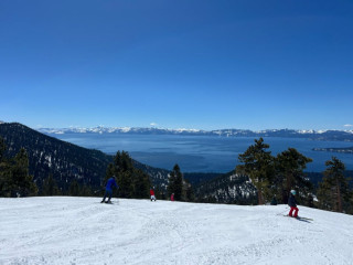 Snowflake Lodge Diamond Peak Ski Resort