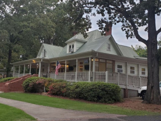 The Carriage House Buffet Of Jefferson