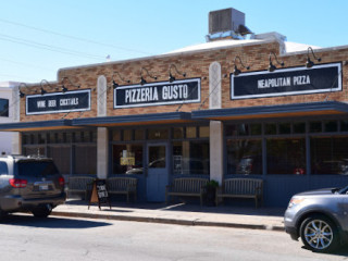 Pizzeria Gusto