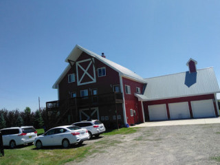 Shoot Out Barn Restaurant