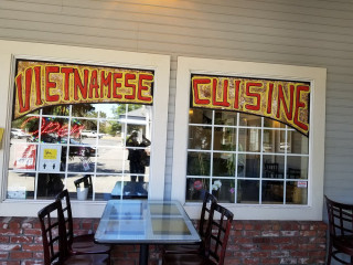 Mai Vietnamese Cuisine