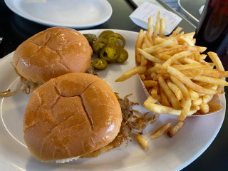 Hunter House Hamburgers