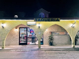 Taqueria Mar Y Tierra