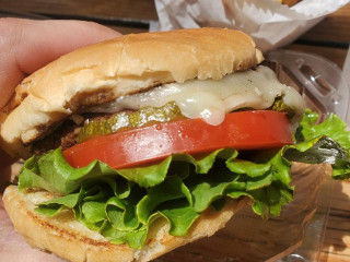 Sparky's Giant Burgers