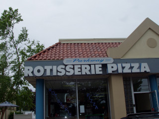 Parkway Rotisserie Pizza