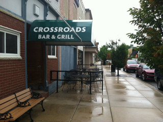 Crossroads Grill And