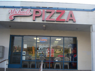 Michael's Pizza