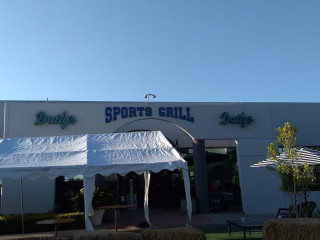 Daily's Sports Grill