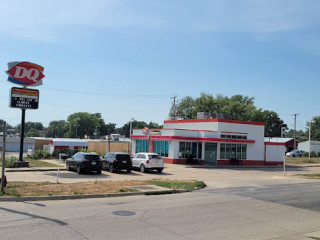 Dairy Queen Store