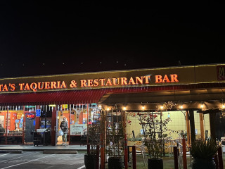 Adelita's Taquería, Restaurant Bar