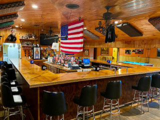 Hillbilly Heaven Bar Grill Restaurant