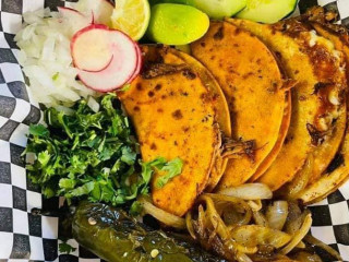 Tacos Y Antojitos Mexicanos