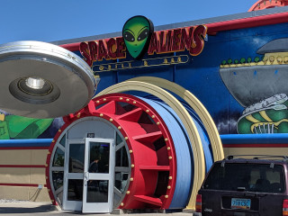 Space Aliens Grill