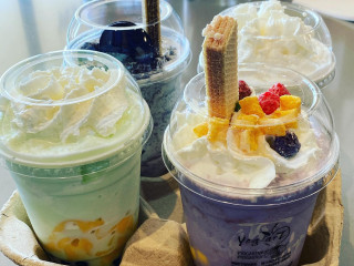 Yog-art Frozen Yogurt, Specialty Drinks Shakes