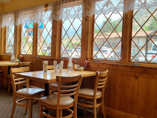 Rosi's Little Bavarian In Glenwood Spr