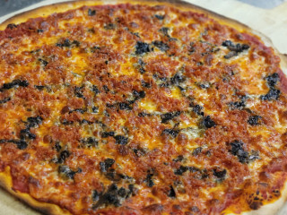 The Red Mill Inn Pizza