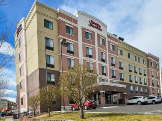 Hampton Inn Suites Denver-speer Boulevard