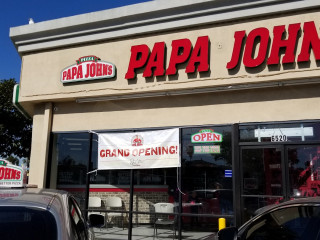 Papa Johns Pizza