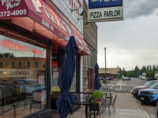 Iron River Pizza Parlor