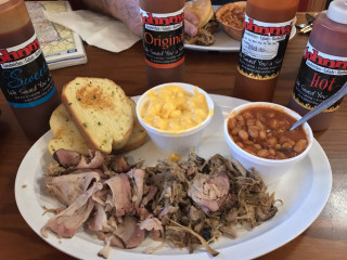 Johnny's -b-q Catering